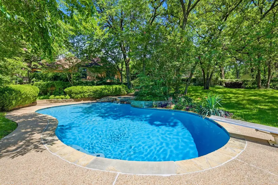 3813 Cambridge Circle W, Bedford, TX 76021 - #2