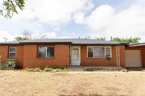 2001 N 7th Street, Tahoka, TX 79373