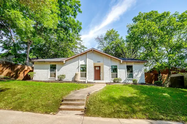 2909 Clover Valley Drive, Garland, TX 75043