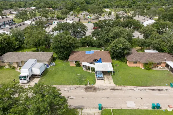 336 S Barbara Street, Lacy Lakeview, TX 76705