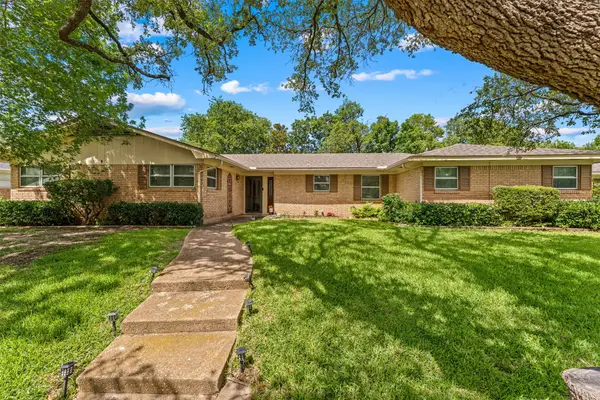 708 Topeka Drive, Woodway, TX 76712