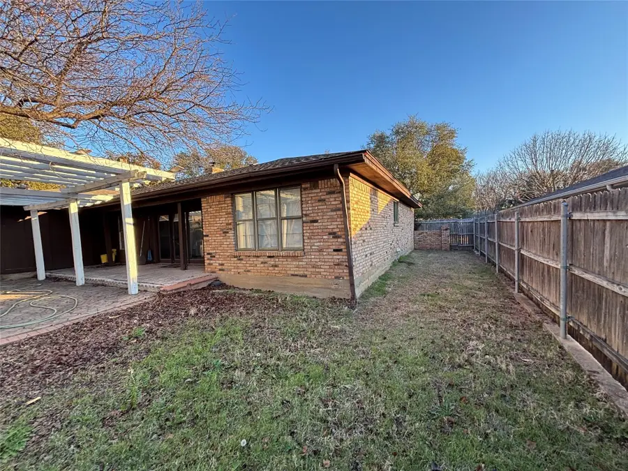 6533 Riviera Drive, North Richland Hills, TX 76180 - #2