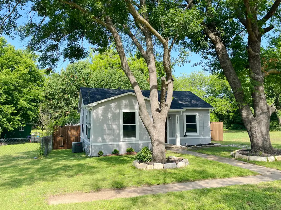 1111 S Taylor Street, Gainesville, TX 76240 - #2