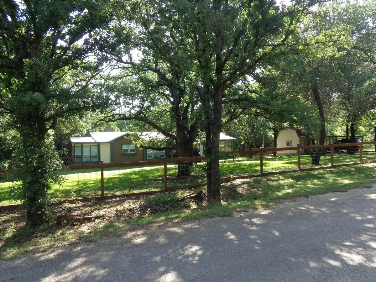 5525 Cedar Oaks Road, Grandview, TX 76050 - #1
