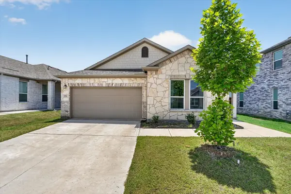 976 Brock Drive, Aubrey, TX 76227