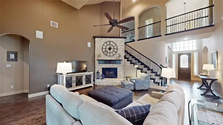 2807 Mona Vale Road, Trophy Club, TX 76262 - #2