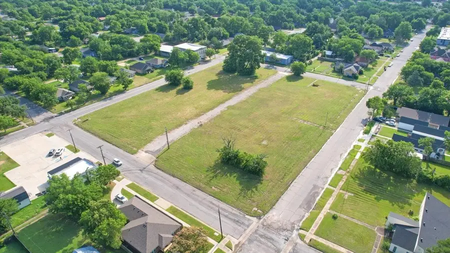 715 W Sears, Denison, TX 75076 - #3