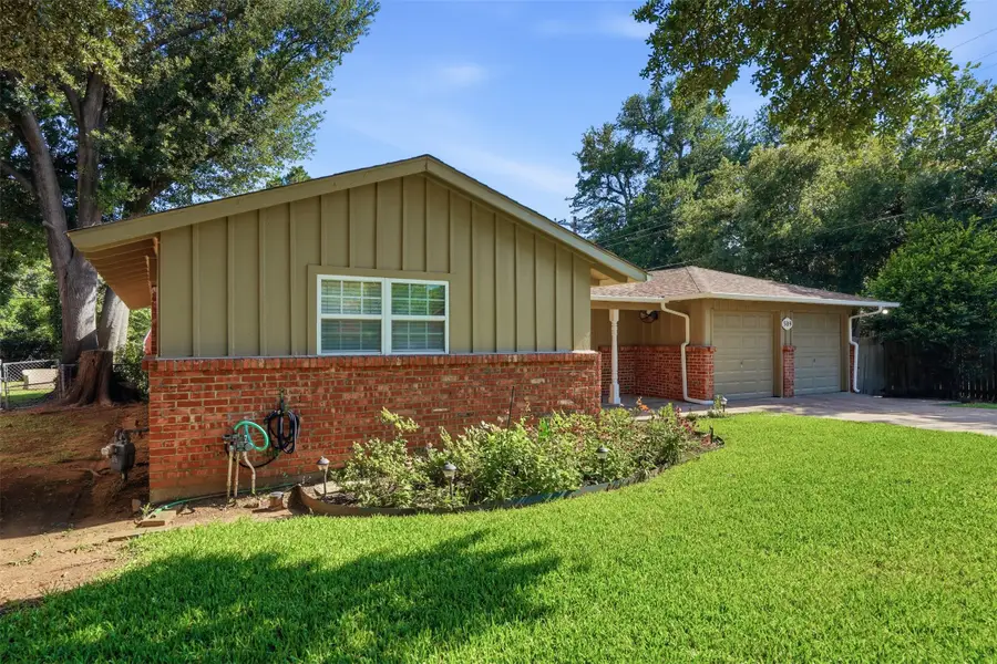 509 Patricia Road, Hurst, TX 76053 - #3