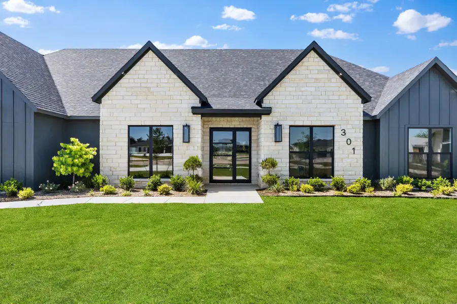 301 Whispering Way, Red Oak, TX 75154 - #3