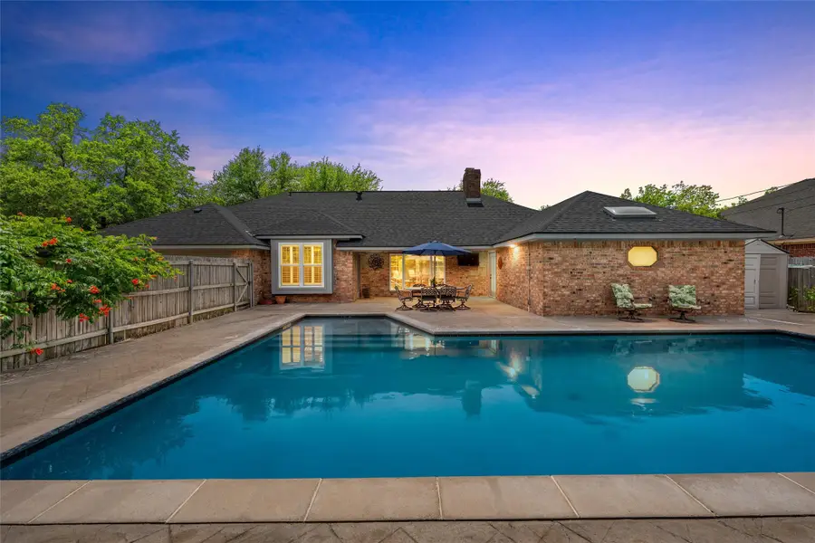 9406 Wildflower Drive, Woodway, TX 76712 - #2