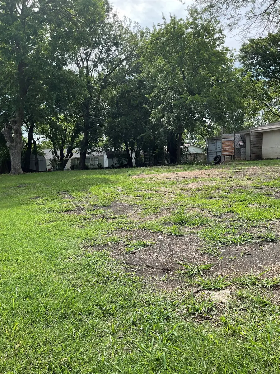 605 S Colbert Avenue, Sherman, TX 75090 - #3