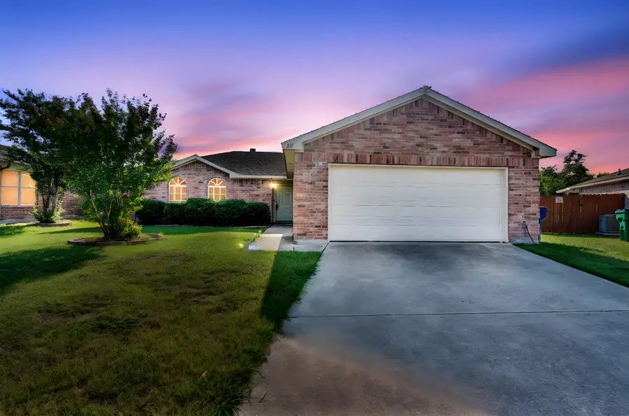 131 Logan Lane, Waxahachie, TX 75165 - #2