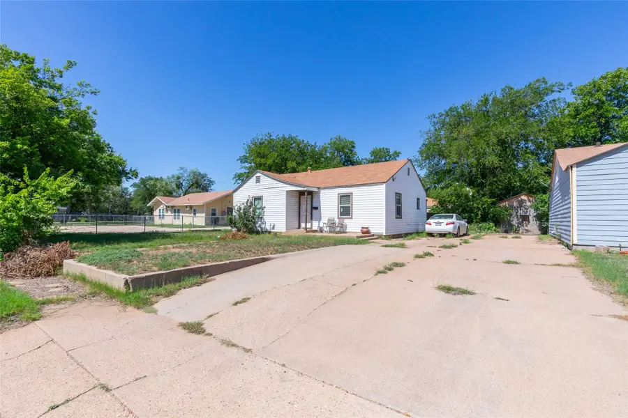 1018 Merchant Street, Abilene, TX 79603 - #3