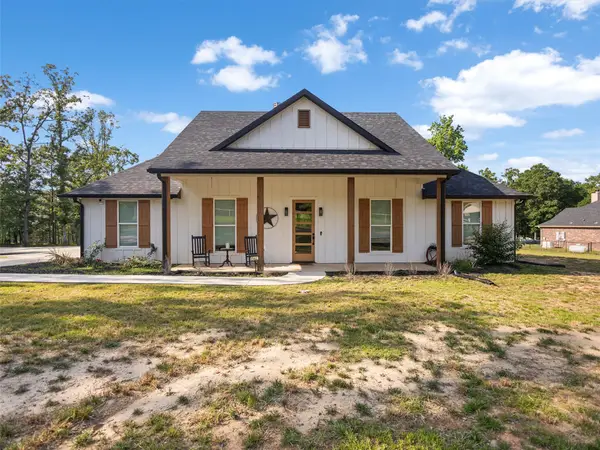 1562 N Willow Oak Road, Gladewater, TX 75647