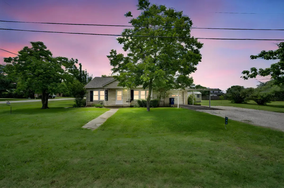 508 E Henderson Street, Itasca, TX 76055 - #1
