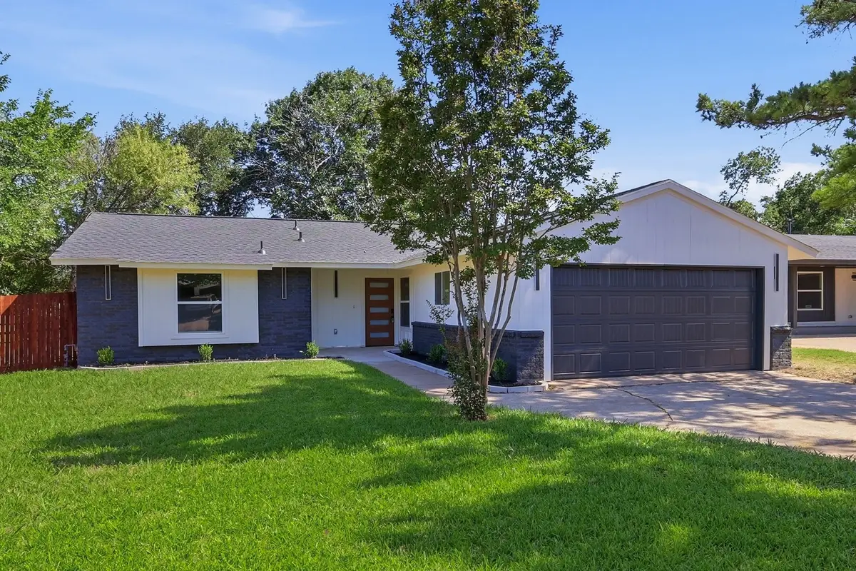 2506 Timberlake Drive, Irving, TX 75062 - #1