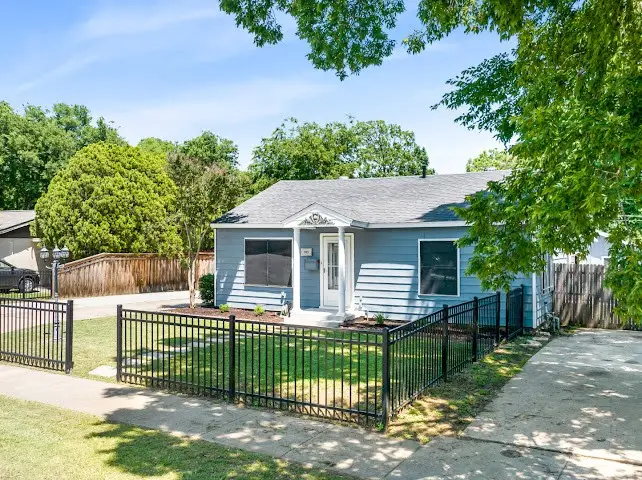 505 Worthway Drive, Grand Prairie, TX 75051 - #1