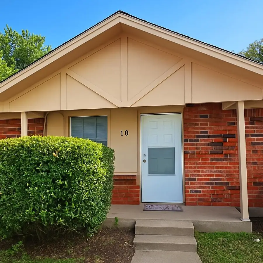 200 Bonnie Bell Lane, Springtown, TX 76082 - #2
