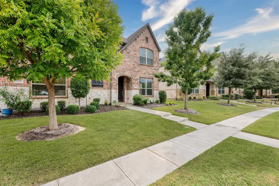 329 Carnaby Court, McKinney, TX 75072 - #2