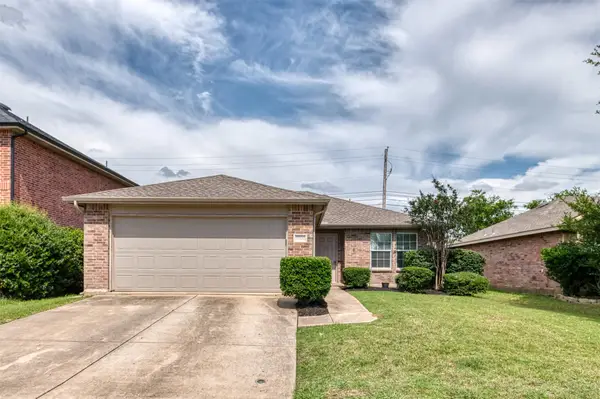 9020 Noontide Drive, Fort Worth, TX 76179