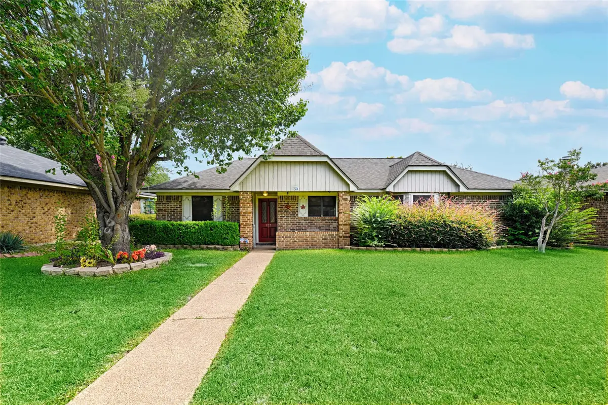 923 Courtney Dr., Mesquite, TX 75150 - #1