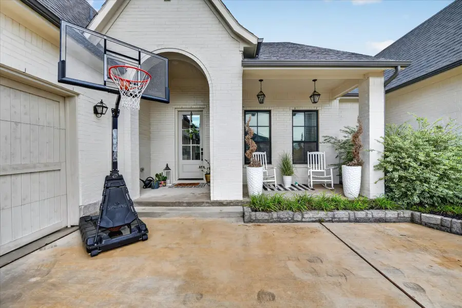 1124 Mountain View Drive, Weatherford, TX 76087 - #2