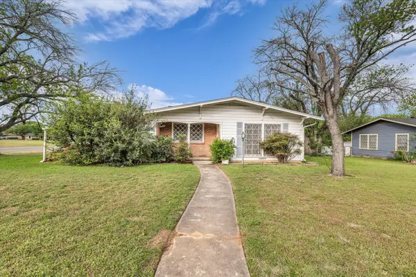 1525 Crow Drive, Waco, TX 76705