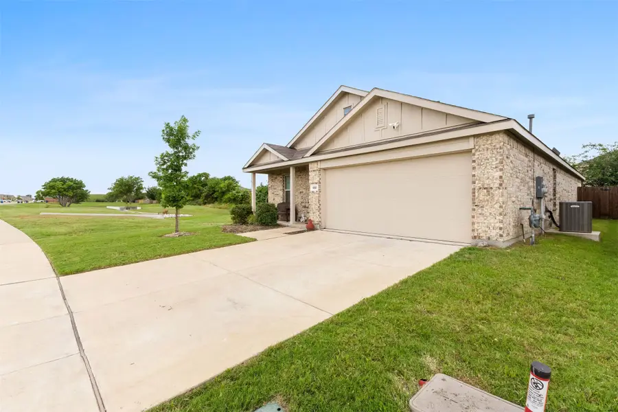 900 Odlozil Lane, Ennis, TX 75119 - #3