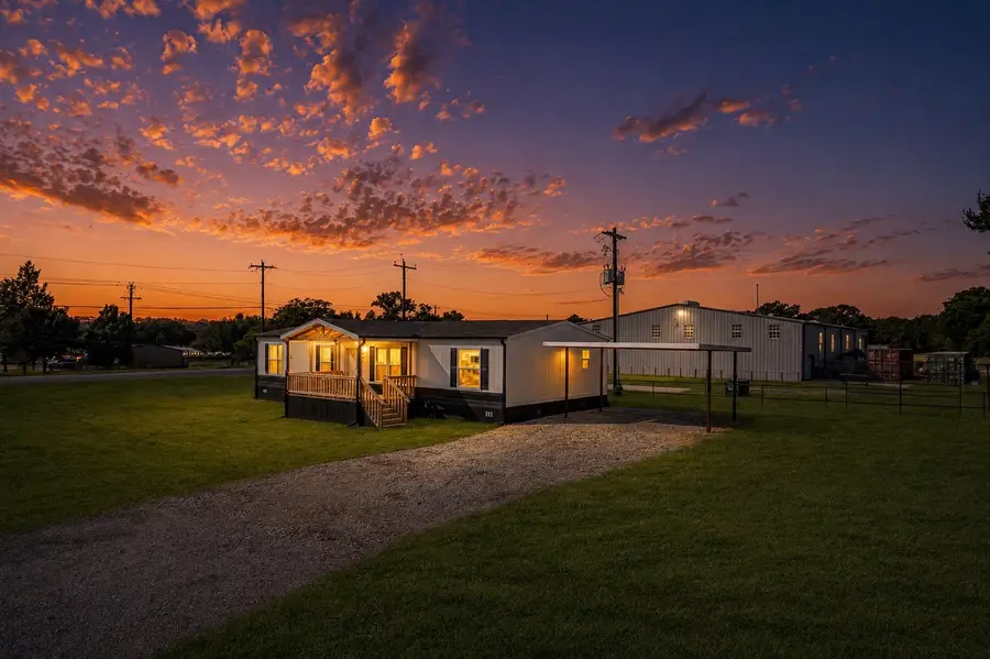 105 Beaver Creek Drive, Azle, TX 76020 - #2