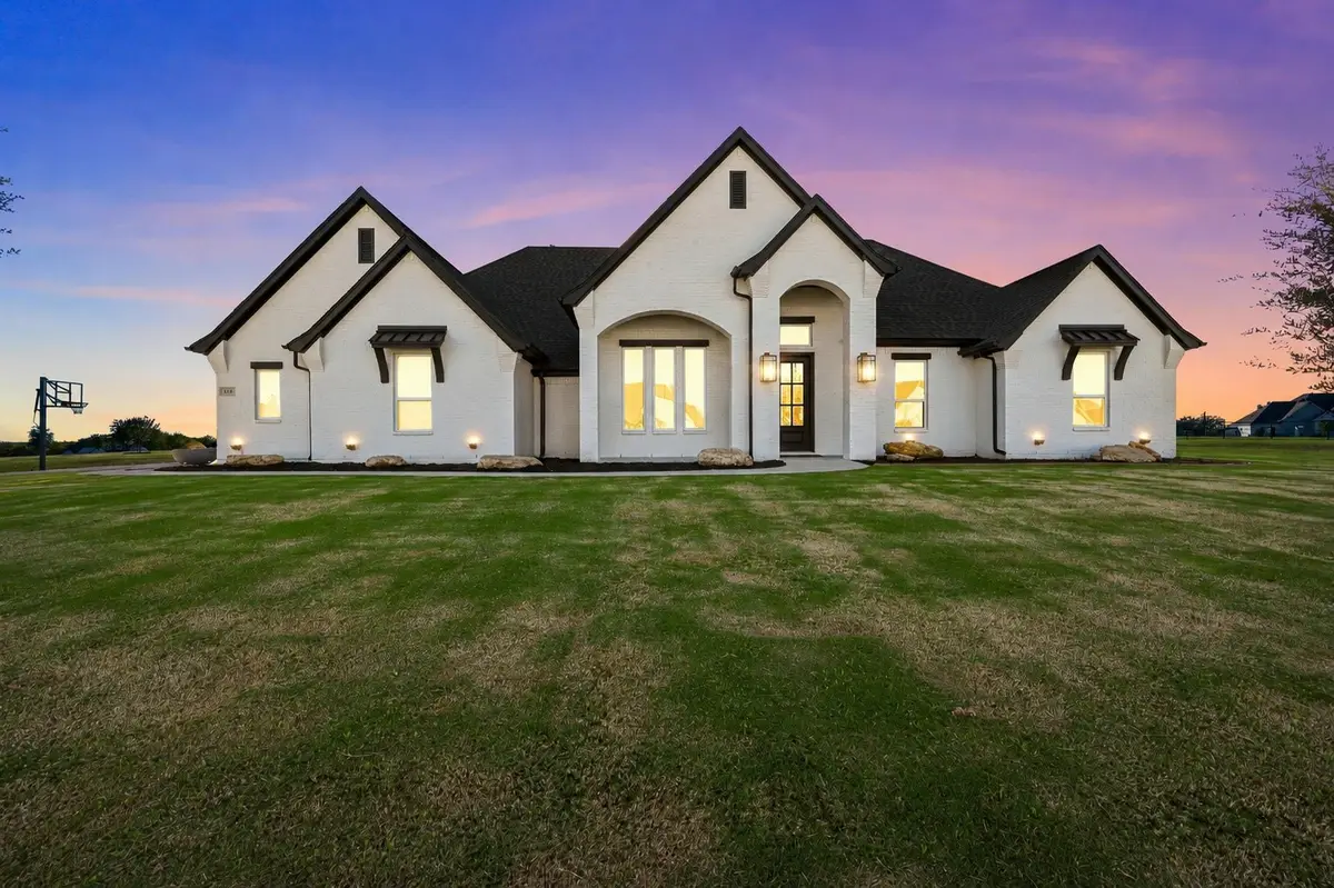 129 Southern Court, Springtown, TX 76082 - #1