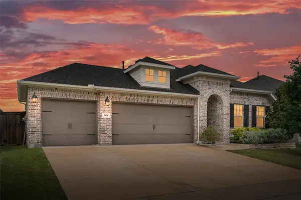 1656 Deerpath Drive, Forney, TX 75126