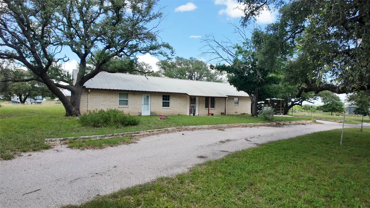 915 W Hwy 84 Highway W, Mullin, TX 76864 - #1
