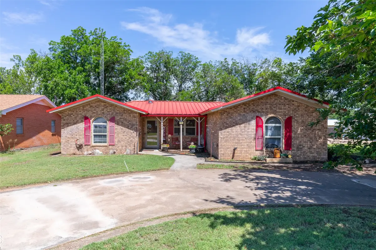 1700 N Avenue H, Haskell, TX 79521 - #1