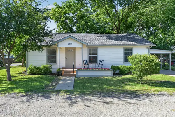 1308 Sherman Street, McKinney, TX 75069