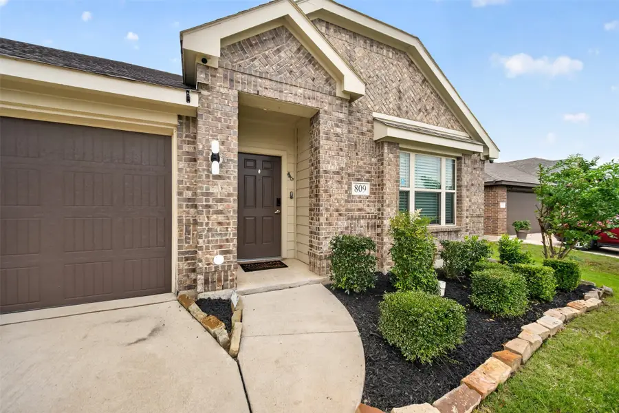 809 Cloverwood Drive, Fort Worth, TX 76036 - #2