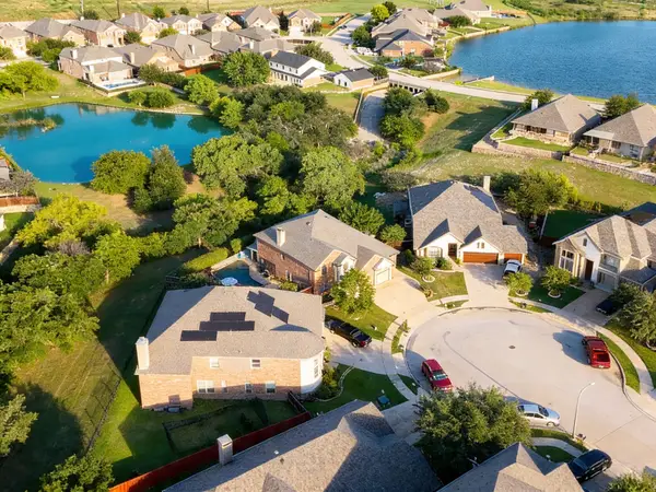 4541 Seventeen Lakes Court, Fort Worth, TX 76262