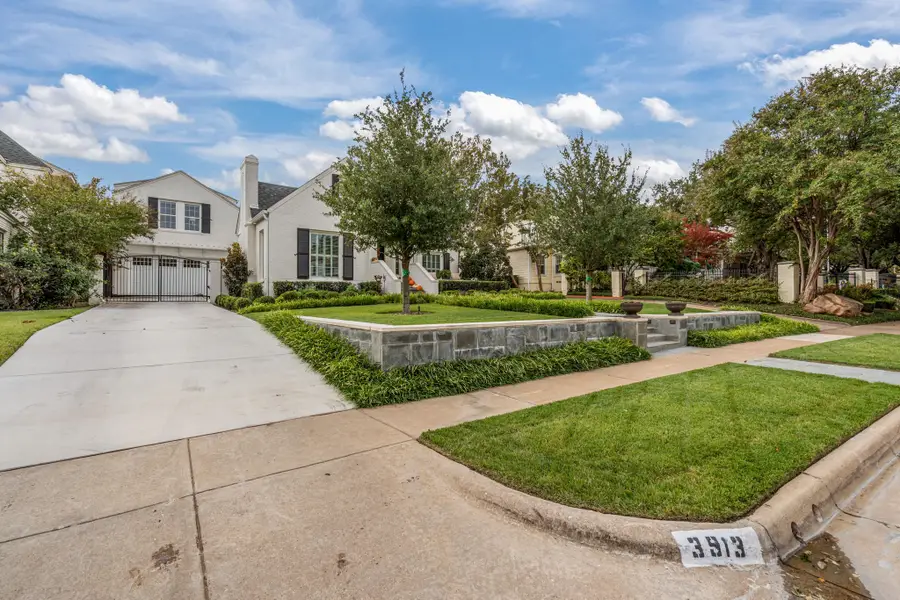 3913 Hamilton Avenue, Fort Worth, TX 76107 - #2