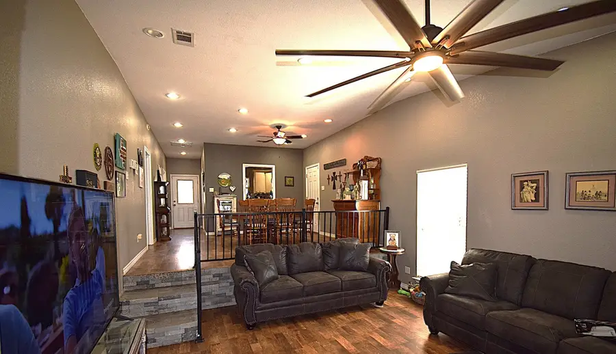 256 Sailfish Drive, Mabank, TX 75156 - #2