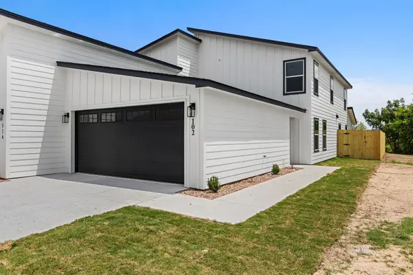 516 Paso Fino Street #102, Robinson, TX 76706