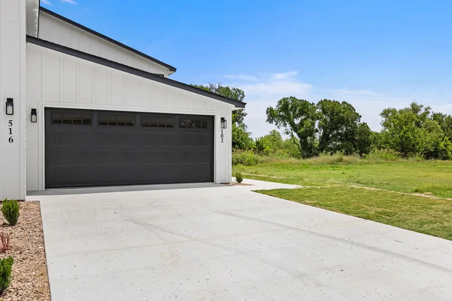 516 Paso Fino Street #102, Robinson, TX 76706 - #2