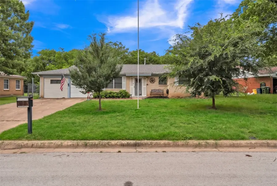 19 Page Street, Hurst, TX 76053 - #2