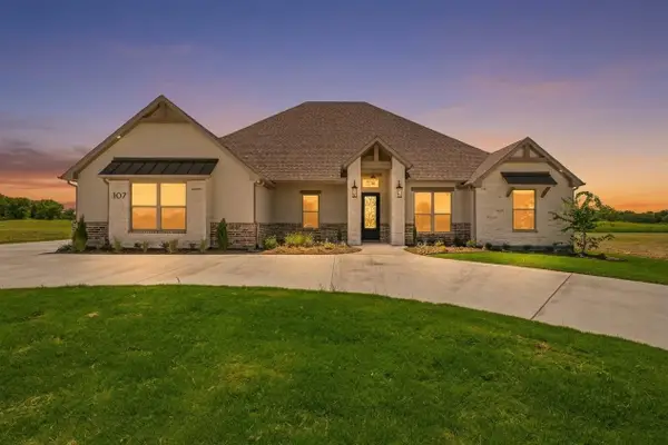 107 Eagle Court, Glen Rose, TX 76077
