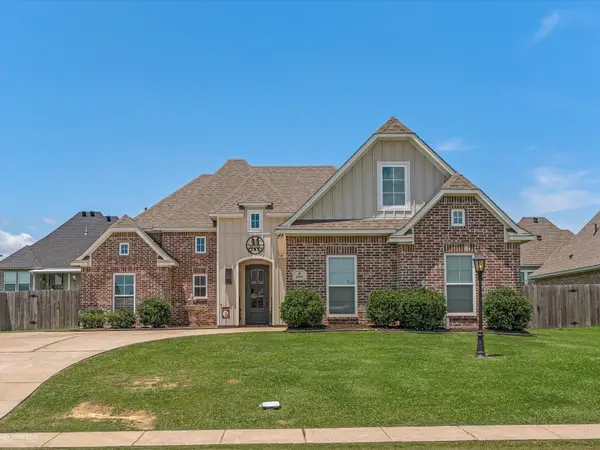 690 Lessie Drive, Stonewall, LA 71078