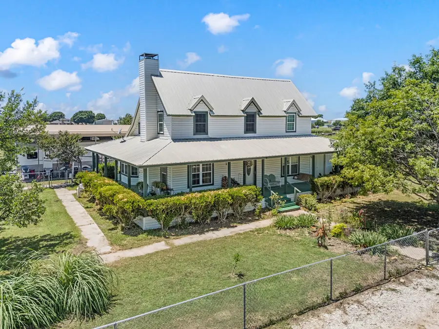 266 Old Chisholm Trail, Rhome, TX 76078 - #2