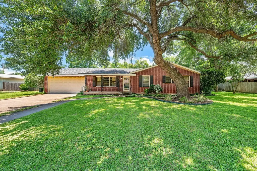 421 Bellaire Drive, Woodway, TX 76712 - #1