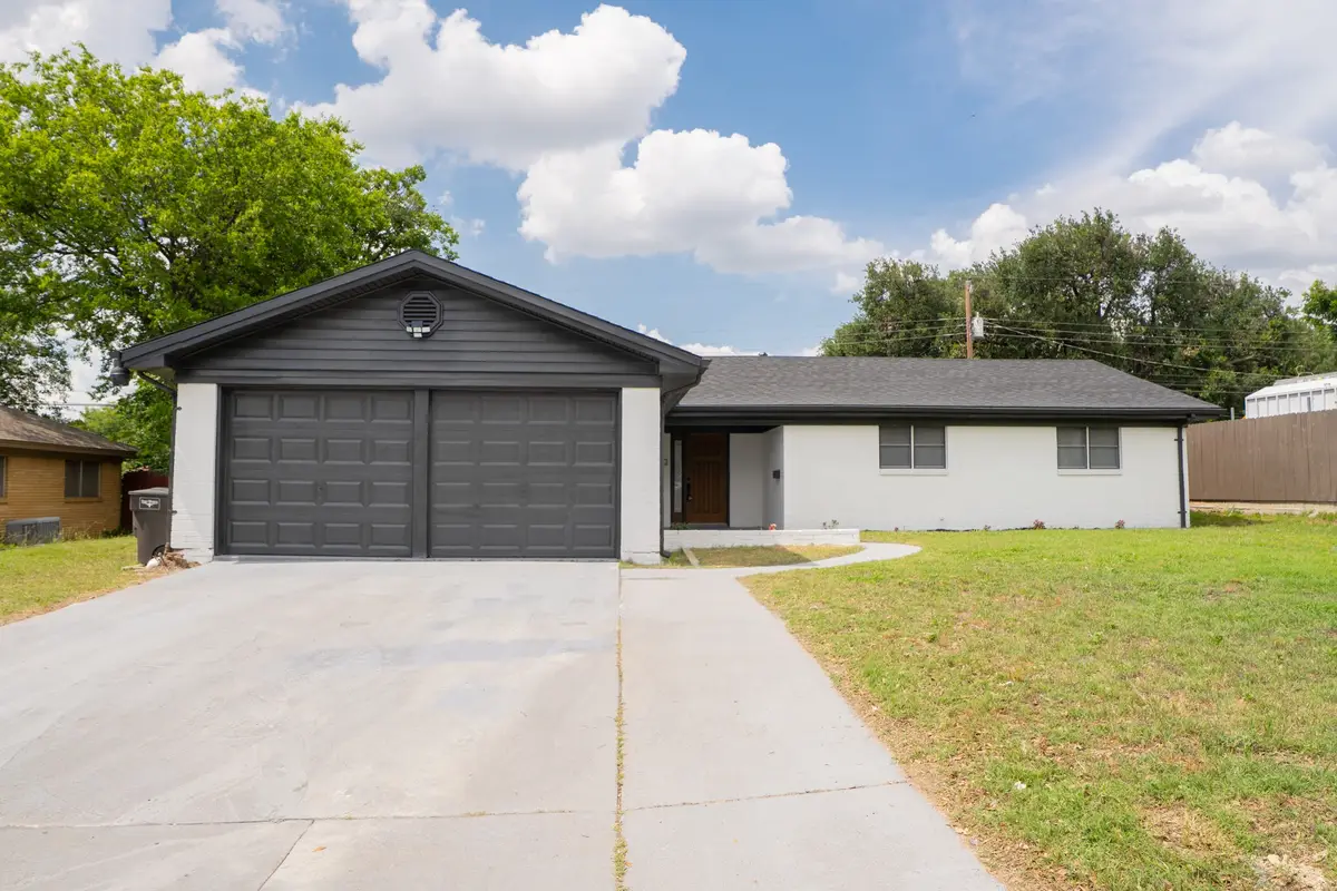 228 Hallbrook Drive, Fort Worth, TX 76134 - #1