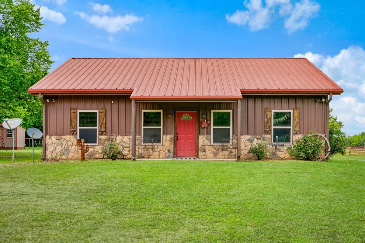 285 5th Street Ne, Bogata, TX 75417 - #1