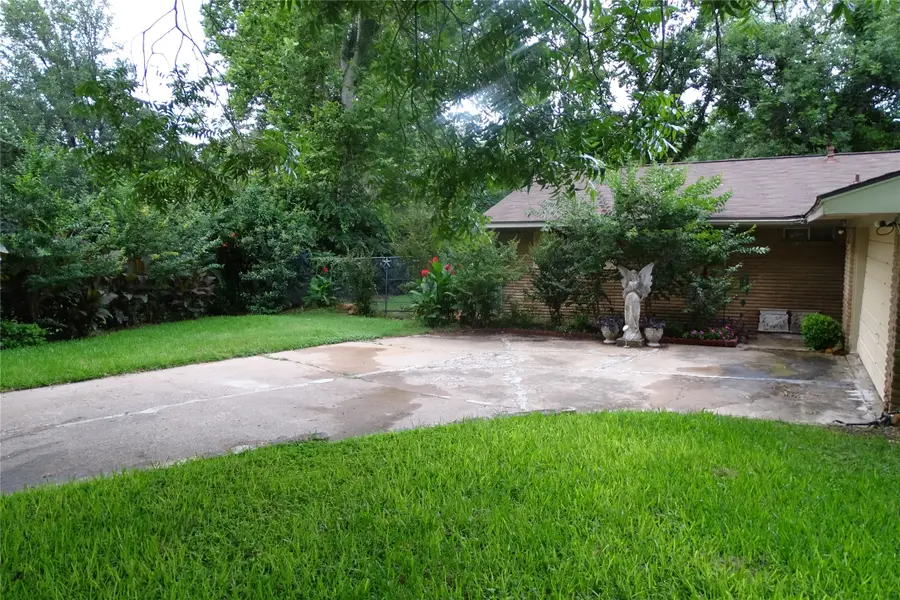 411 Brookwood Drive, Woodway, TX 76712 - #2