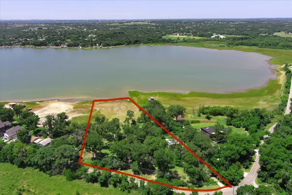 2435 E Lake Drive, Weatherford, TX 76087