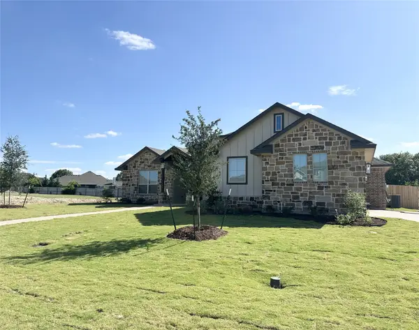 1032 Queen Elizabeth Drive, Waco, TX 76657